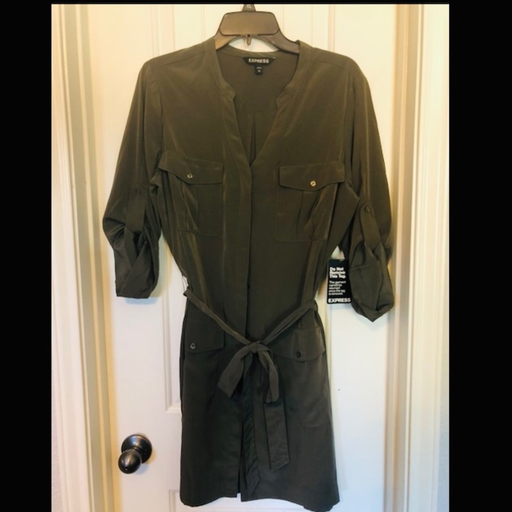 Express button down dress NWT